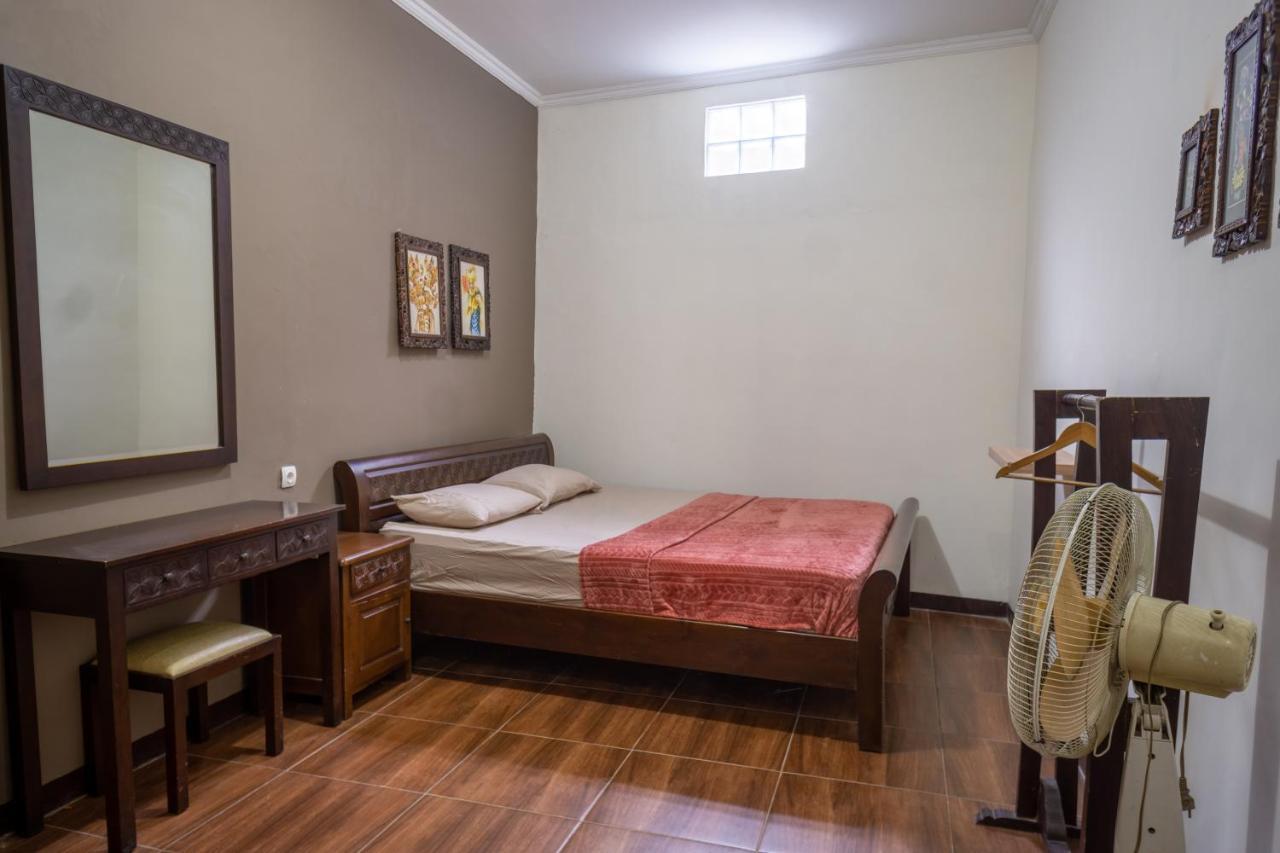 Zenrra House Hotel Bandung Ngoại thất bức ảnh