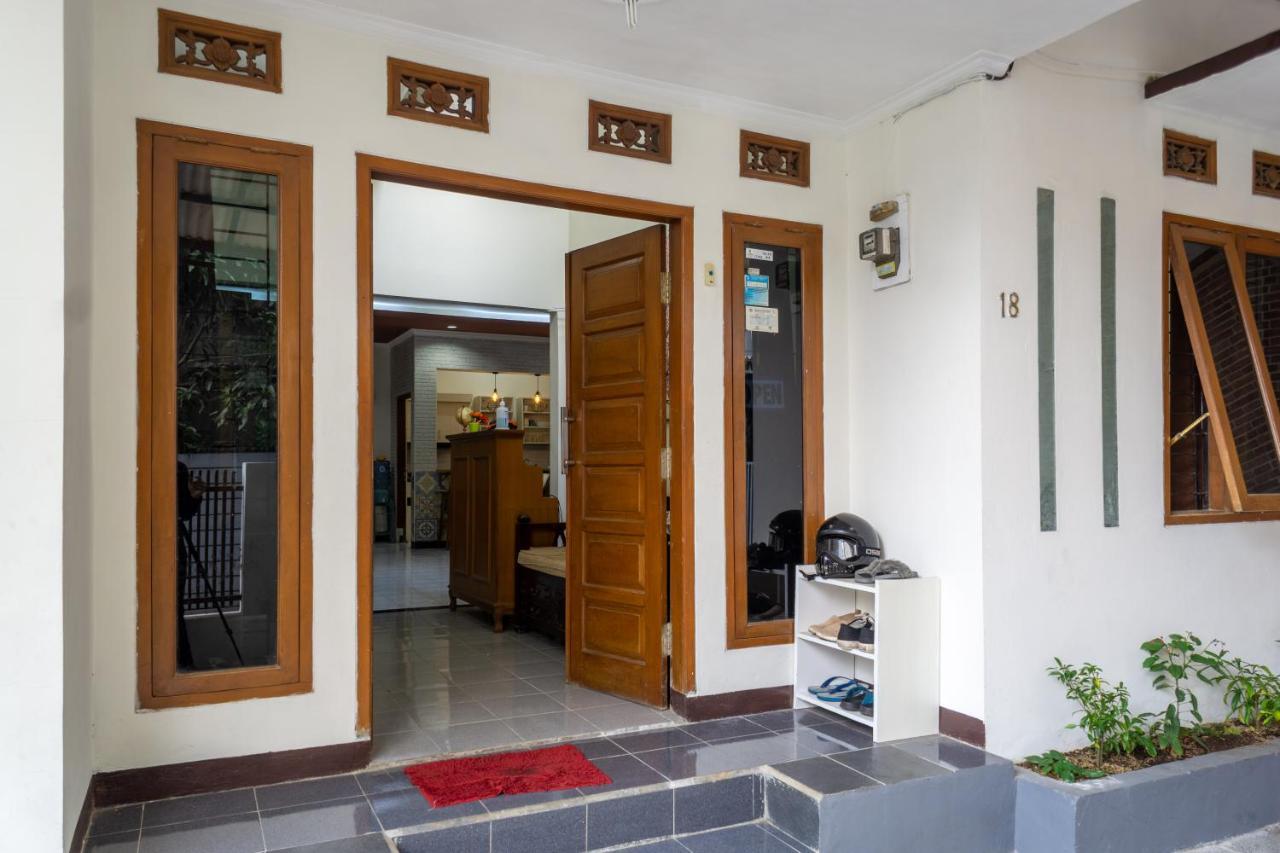 Zenrra House Hotel Bandung Ngoại thất bức ảnh