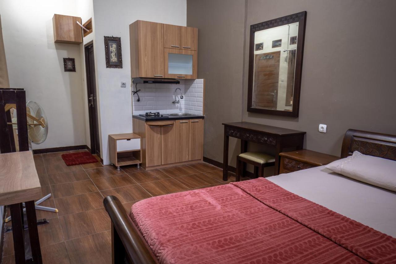 Zenrra House Hotel Bandung Ngoại thất bức ảnh