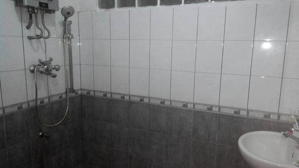 Zenrra House Hotel Bandung Phòng bức ảnh