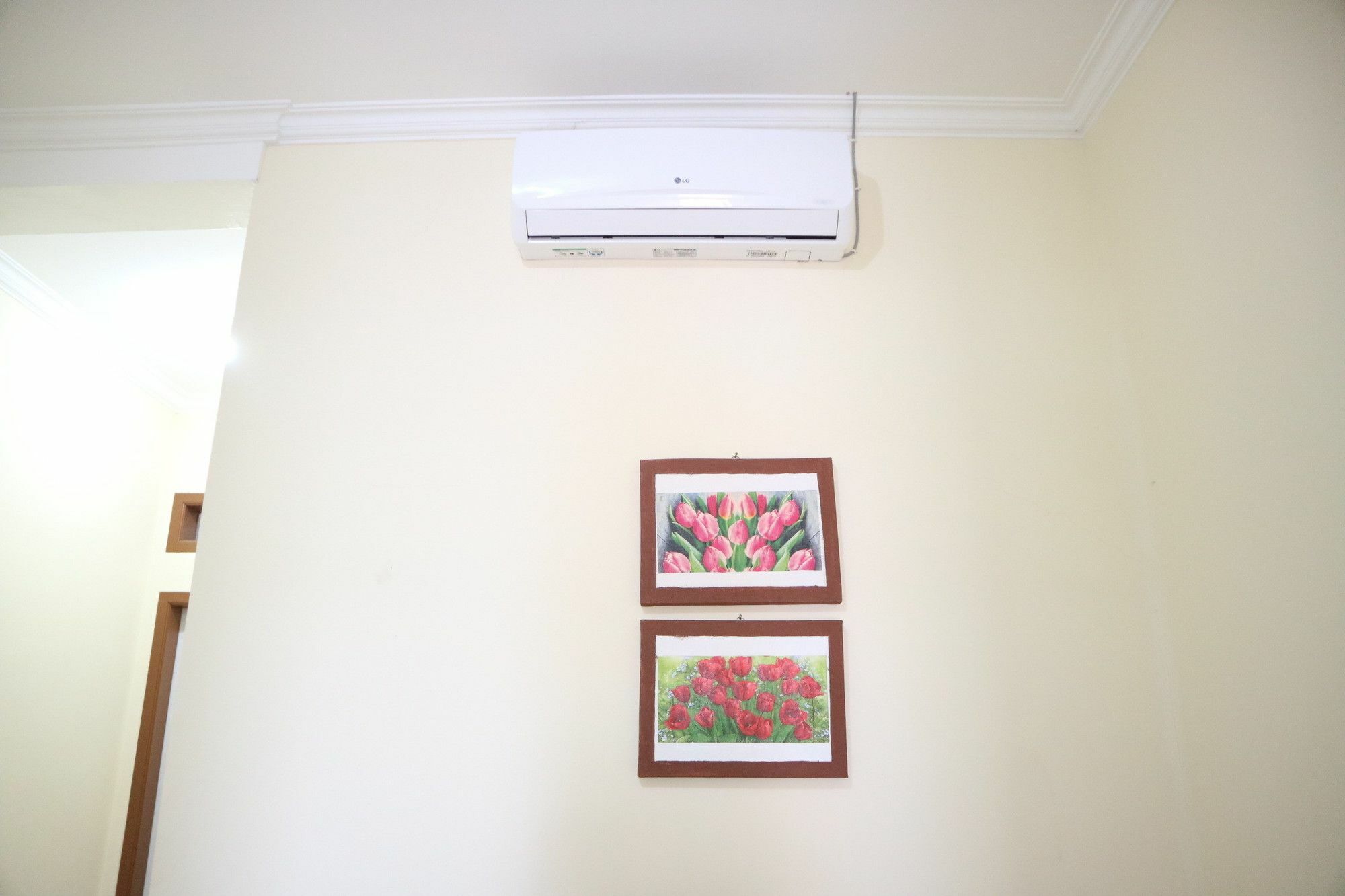 Zenrra House Hotel Bandung Ngoại thất bức ảnh