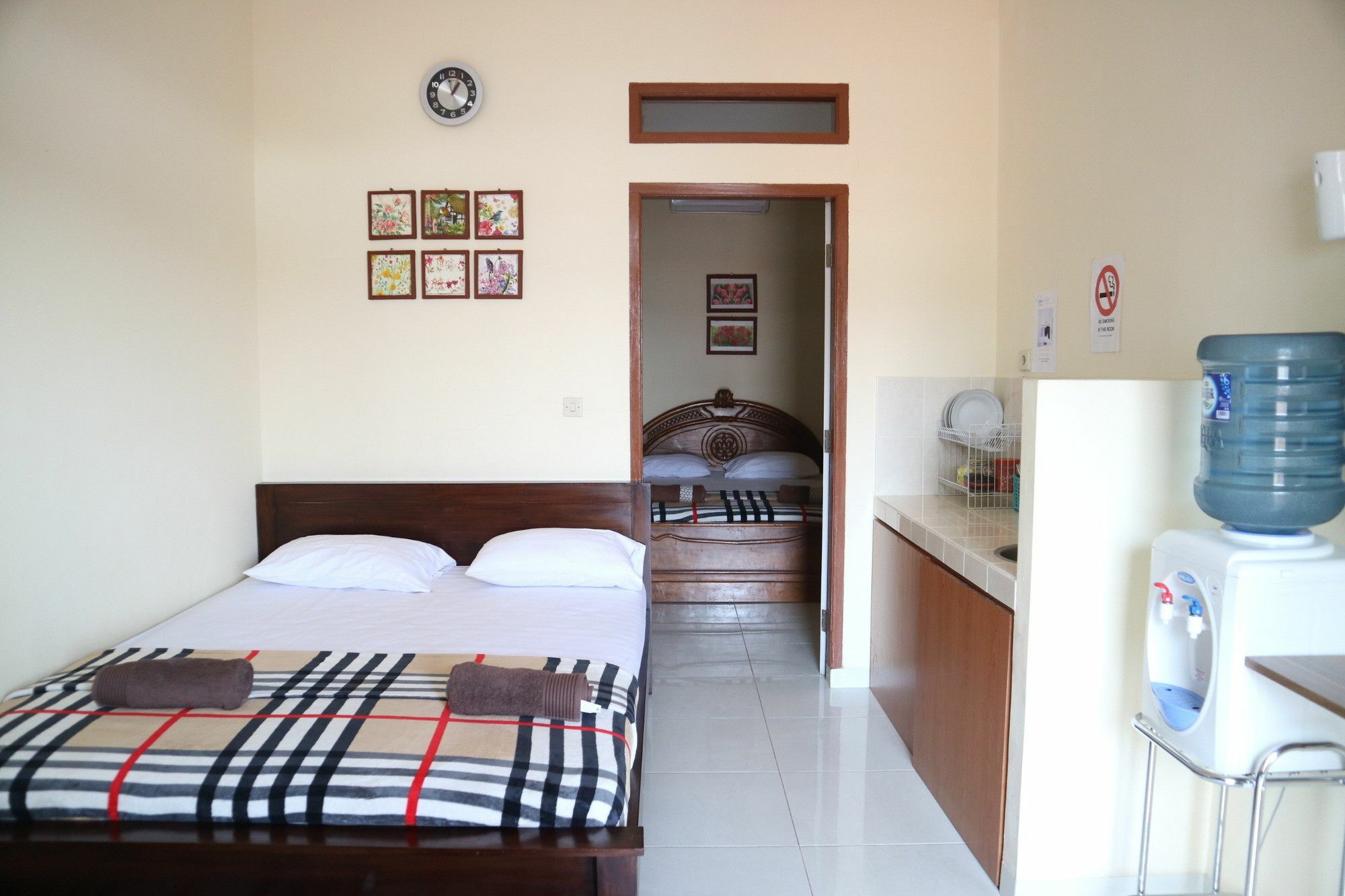 Zenrra House Hotel Bandung Ngoại thất bức ảnh