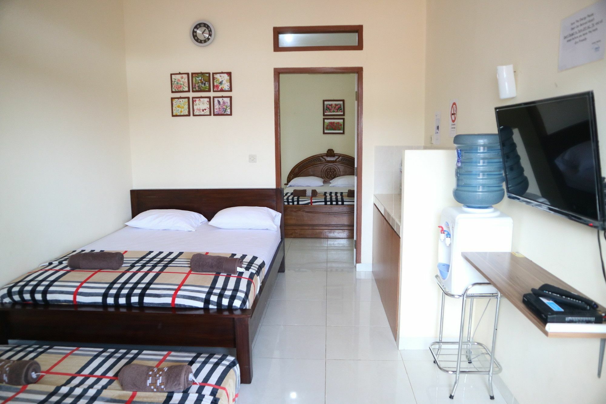 Zenrra House Hotel Bandung Ngoại thất bức ảnh